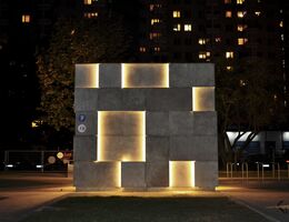 Klinika betonu elewacja betonowa podswietlana instytut audiowizualn compressed